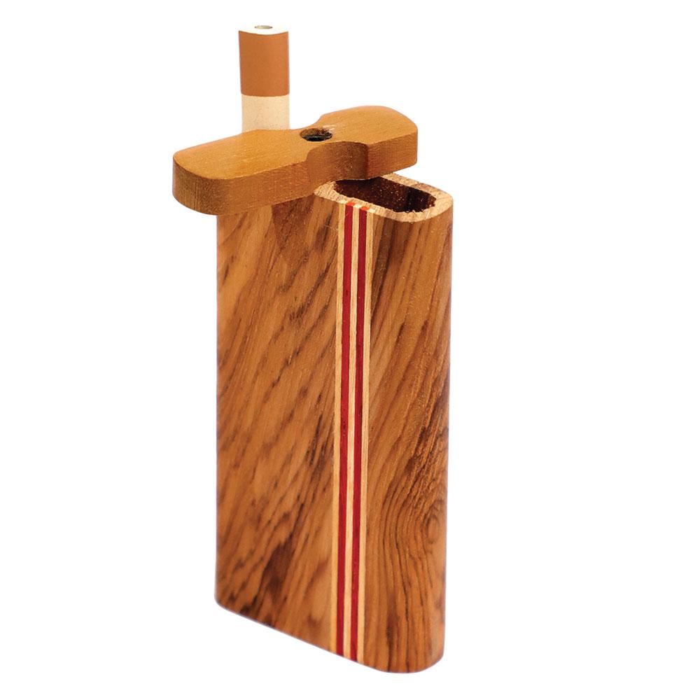 Cabane en bois clair rayée
